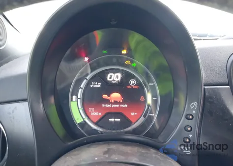 2017 Fiat 500 Battery Electric из США, поврежденный, VIN 3C3CFFGEXHT530091